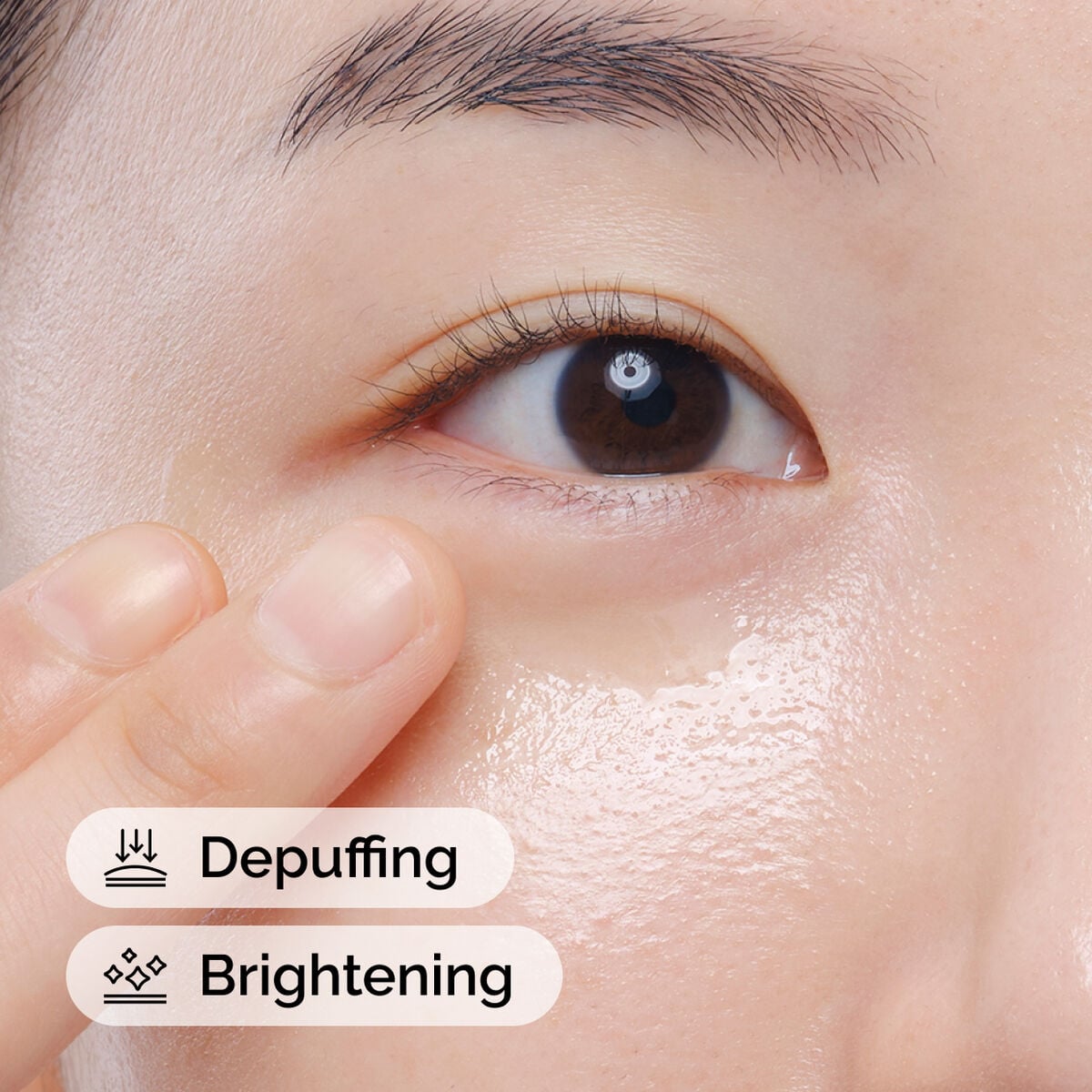caffeine-solution-5-egcg-eye-serum-p9 ord-caffeine-solution-egcg-model-application-with-benefits.jpg
